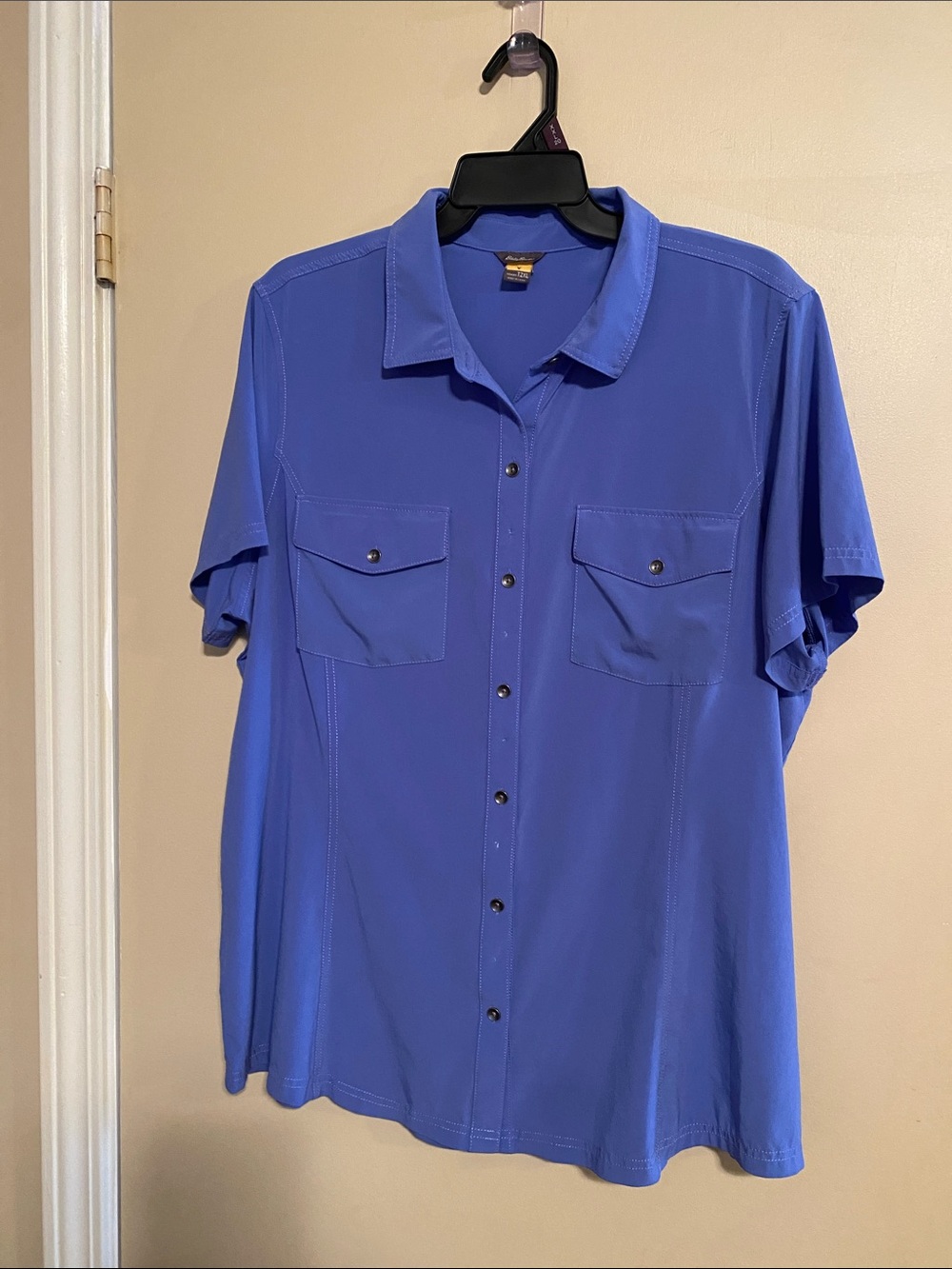 Eddie Bauer Short-Sleeve Button-Down Shirt in Periwinkle 2XL tall